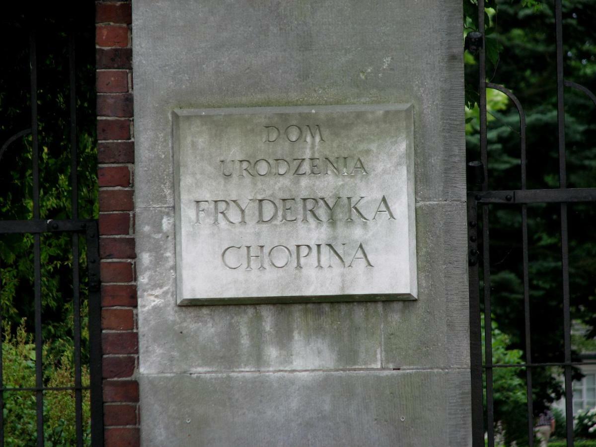 Вілла Strefa Kampinos Brochow Екстер'єр фото