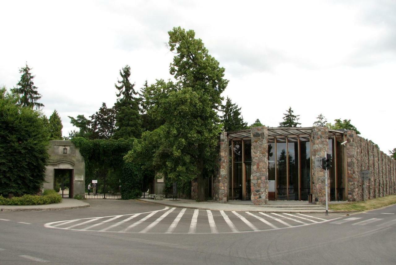 Вілла Strefa Kampinos Brochow Екстер'єр фото